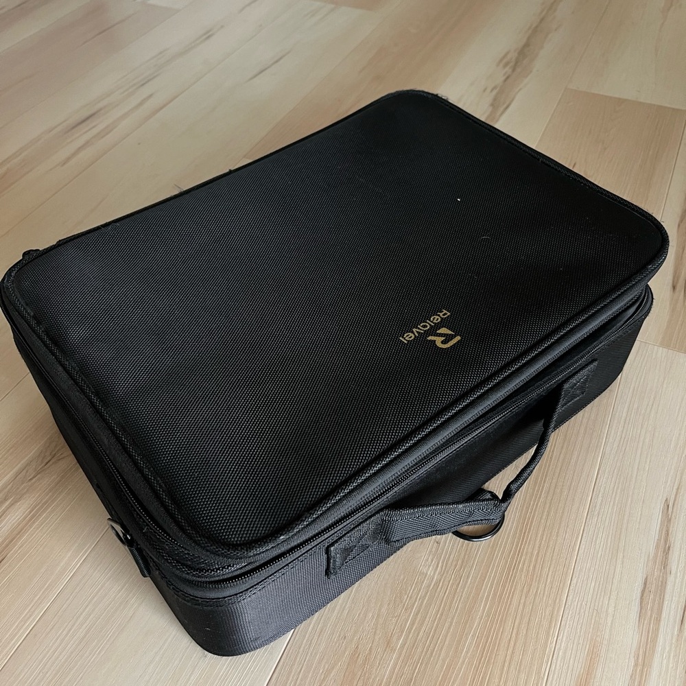 Relavel makeup bag